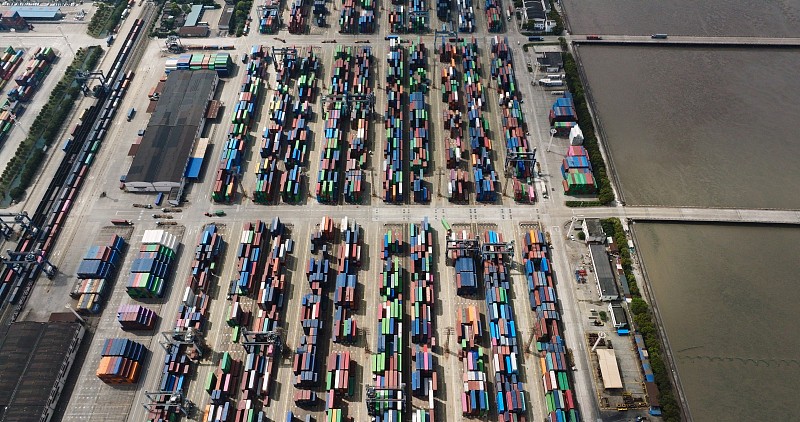 江苏顺丰与南京照明集团签署智慧物流项目合作协议