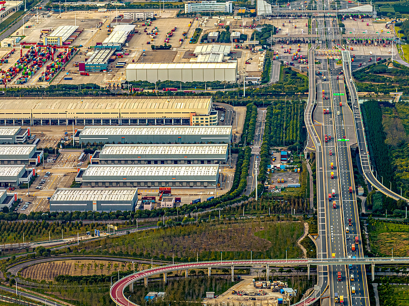 中国国际航空股份有限公司06年中期报告摘要