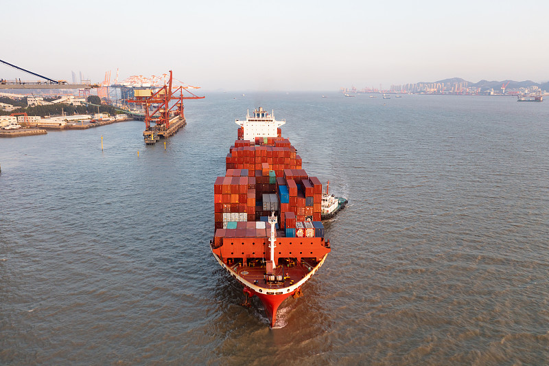 中国广东佛山到荷兰鹿特丹快船专线专属集装箱通道