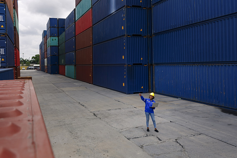 中国广东深圳到新加坡整柜海运跨境电子商务海运专线