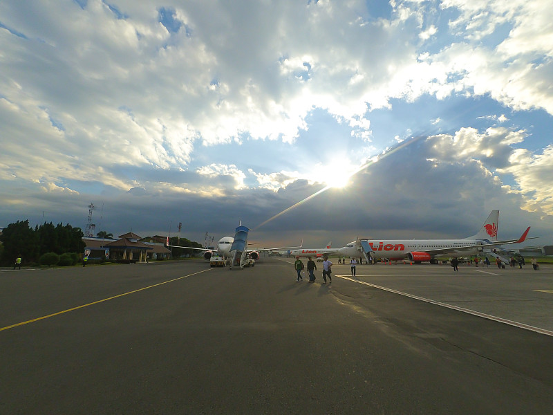 江苏苏州到印度跨境拼箱空运