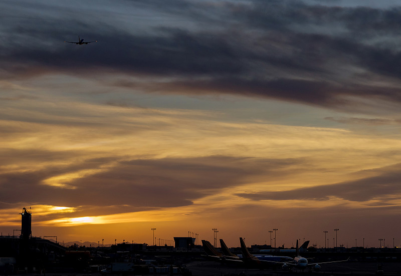 中国成都厨师机采用国际多式联运5天送到澳大利亚奥尔巴尼(Albany)
