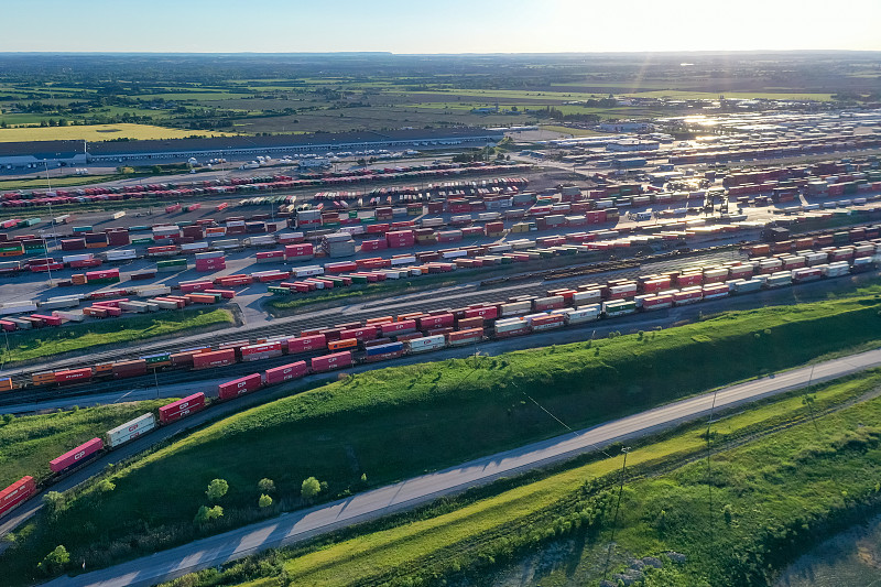 中国深圳郁美净儿童霜使用跨境联运15天速递到德文波特