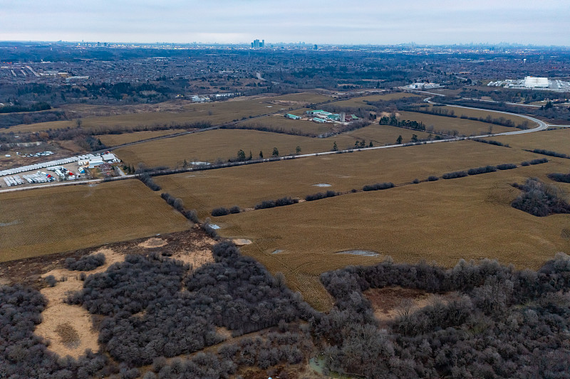 文化产品借助广州港到港海运配送到澳洲丹皮尔