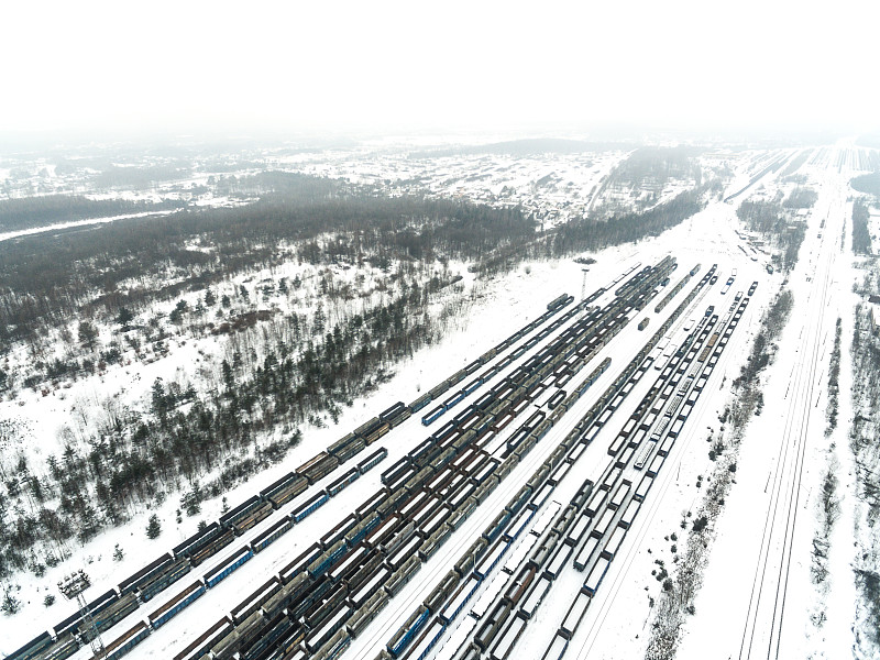 合成纤维面料运用东莞港到港海运准时送达澳大利亚黄金海岸