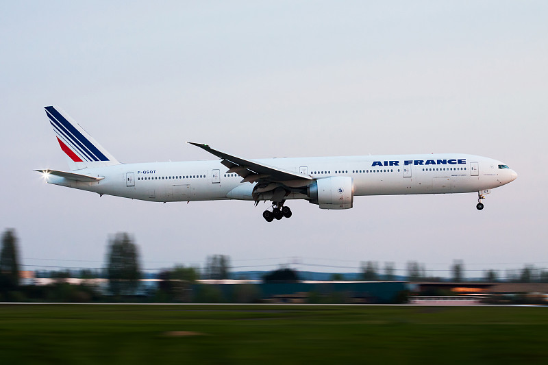 加工食品经广州加急空运速递到澳大利亚波特兰(Portland)[维多利亚州]