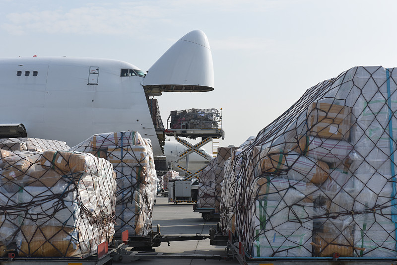 广州到奥尔巴尼的钴基合金使用国际快递12天内速递到