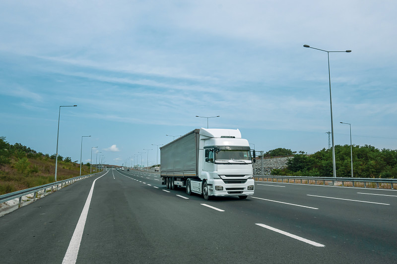 中国大连机电产品使用国际快递6天内送到澳大利亚霍巴特(Hobart)