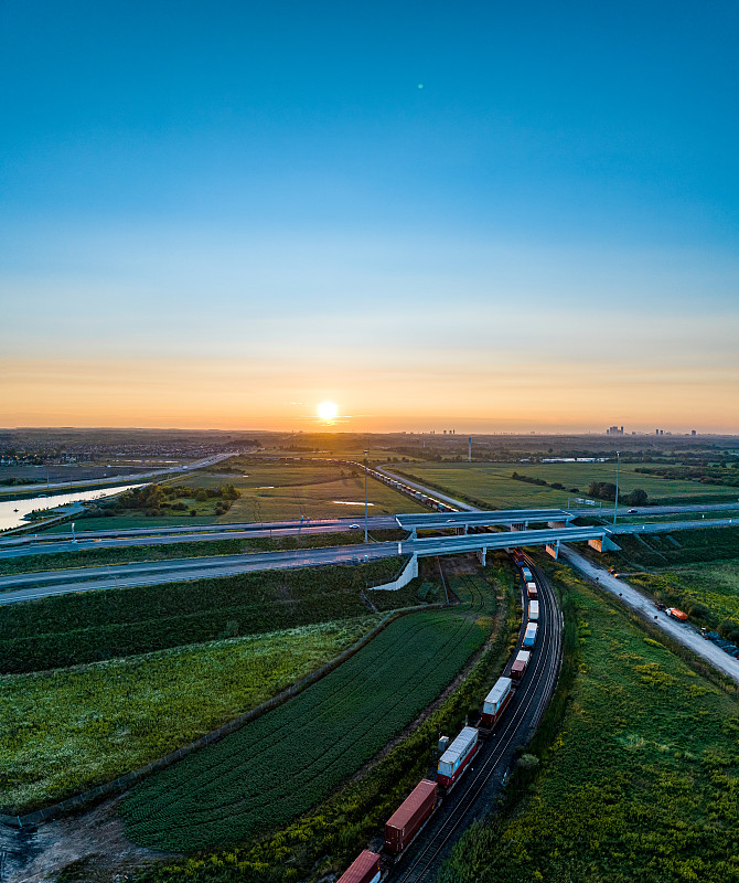 中国上海到珀斯的纸纱线采用航空运输5天内送达