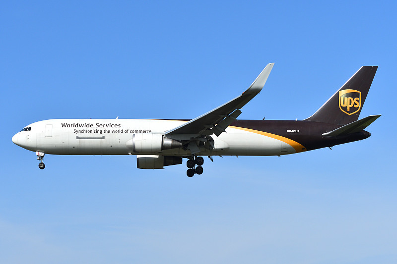 中国郑州发胶采用航空快递6天内速递到埃斯佩兰斯 (Esperance) 中国郑州发胶采用航空快递6天内速递到埃斯佩兰斯 (Esperance)