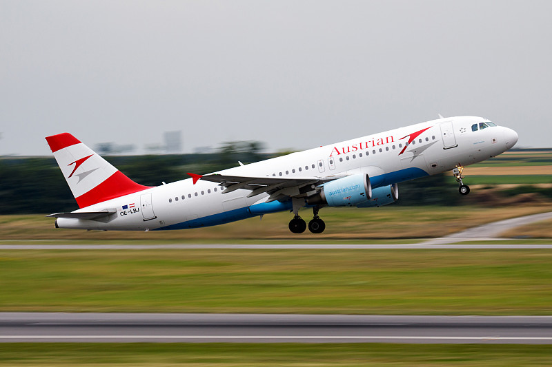 中国成都到澳大利亚珀斯的量勺使用标准空运9天配送到