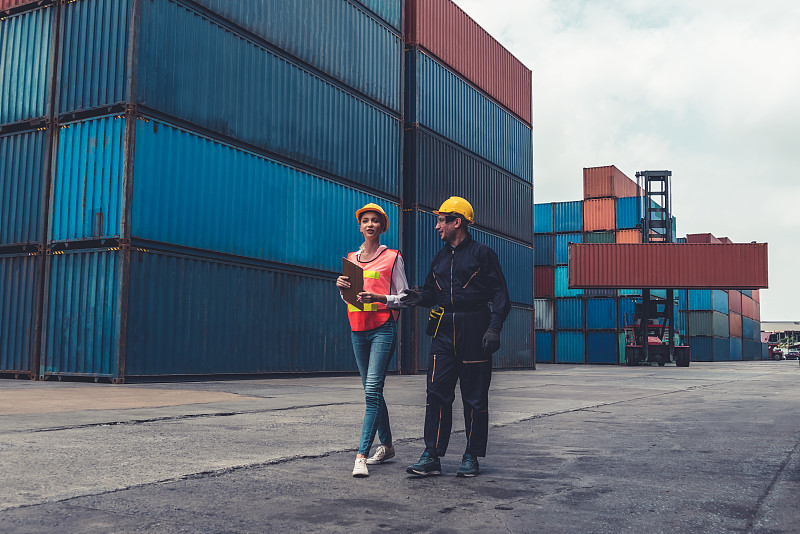 李宁运动袜经过上海国际航空货运配送到澳洲吉朗(Geelong)