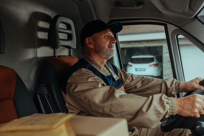 汽车及其零部件运用重庆国际多式联运配送至澳洲肯布拉港(PortKembla)