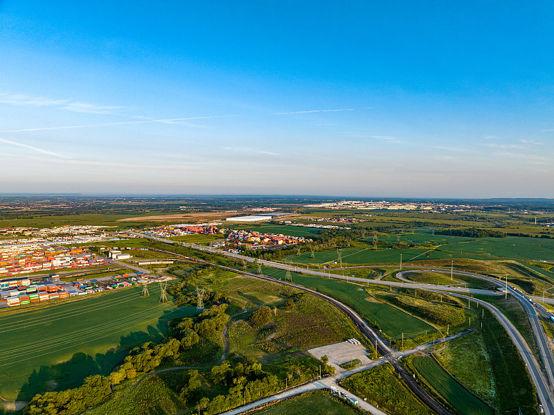 航空航天利用青岛国际海运安全送达澳大利亚埃斯佩兰斯