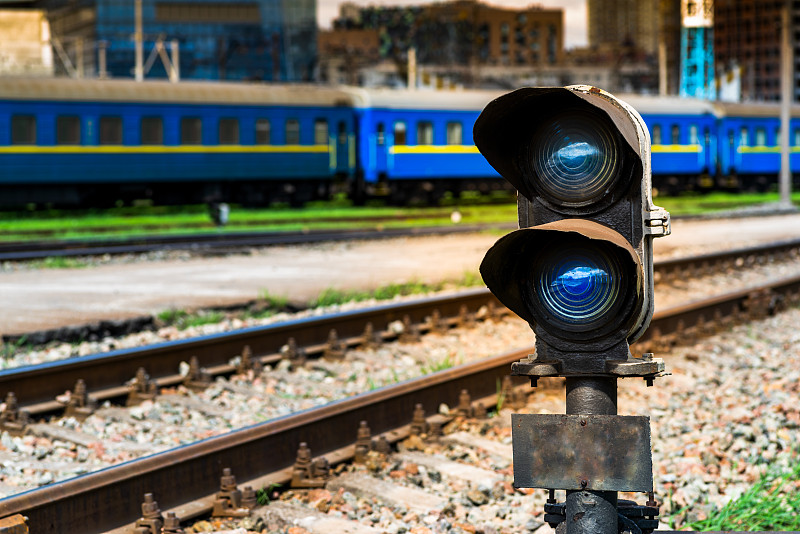 三、其他汽车周边产品利用中国舟山海运高效送达黄金海岸