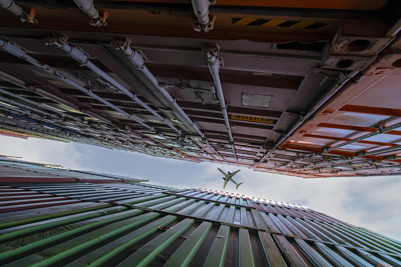 木制电视柜广州海上运输快速送达澳大利亚怀阿拉