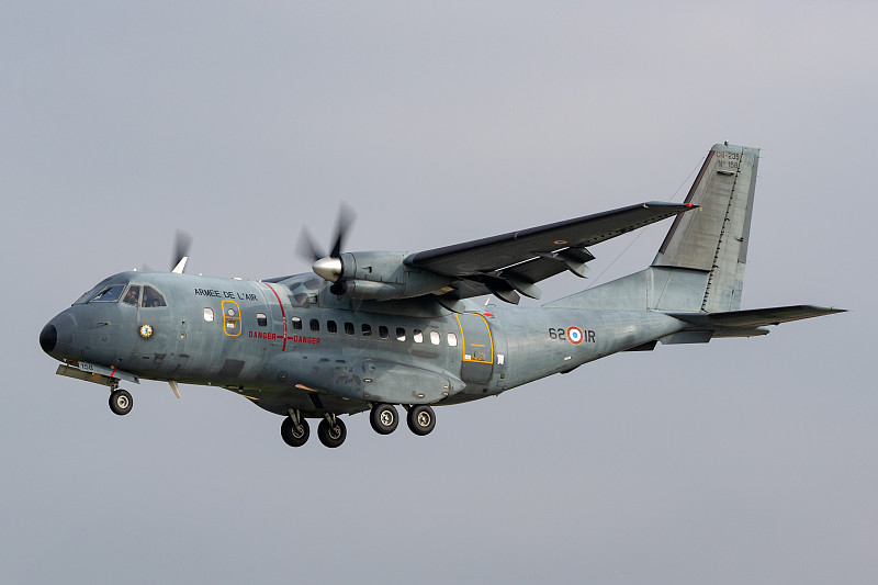 北京到澳洲弗里曼特尔(Fremantle)的成品油使用加急空运10天内配送到