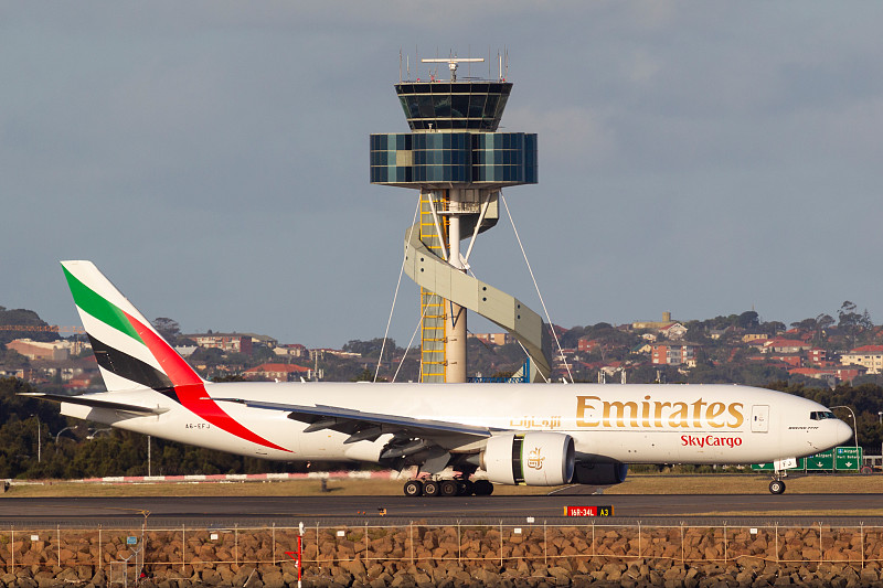 合肥云南白药牙膏采用拼货空运13天送到弗里曼特尔