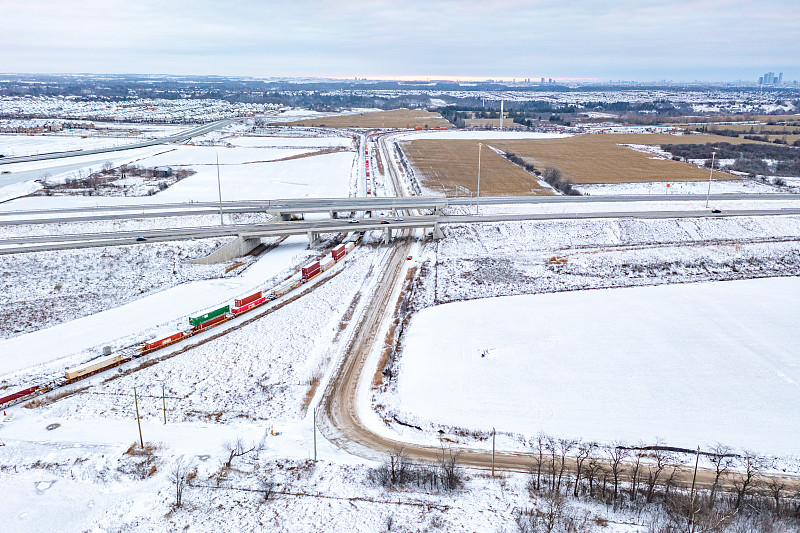 中国北京到澳洲纽卡斯尔的羽绒服采用国际航空货运8天送达