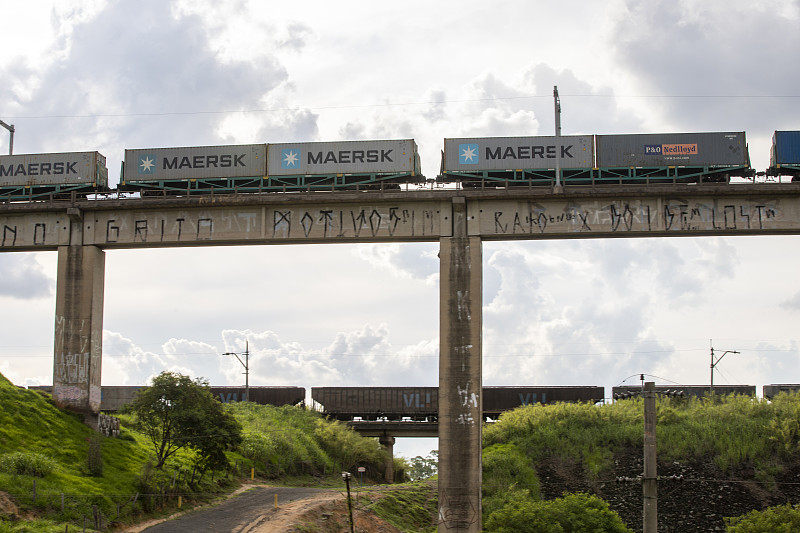 夹心饼干采取中国广州海上运输送达达尔文
