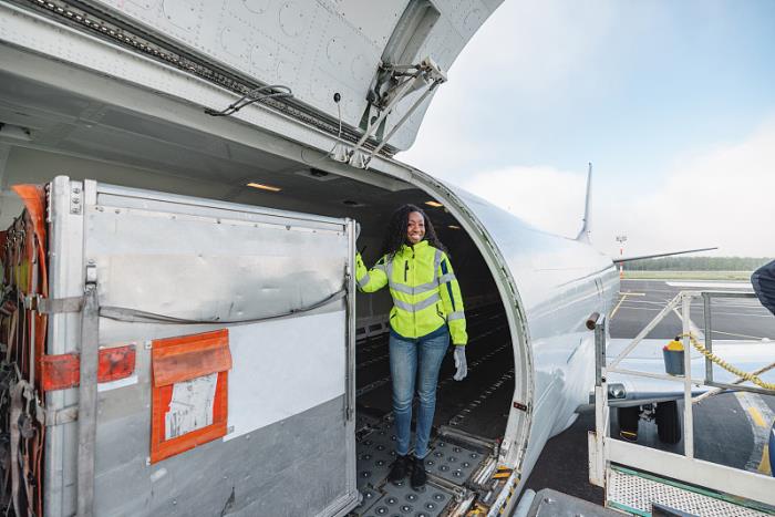 重庆启辉物流有限公司