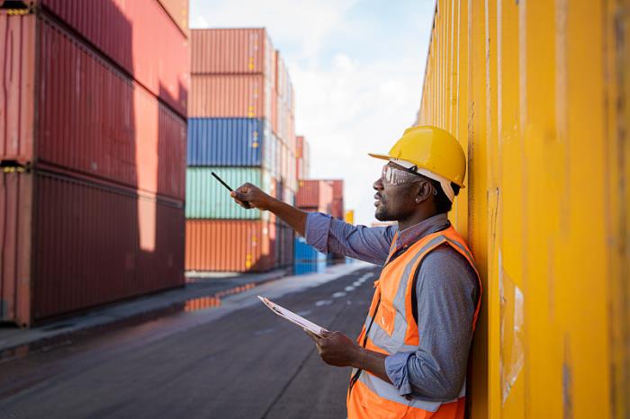 青岛鹏海物流有限公司