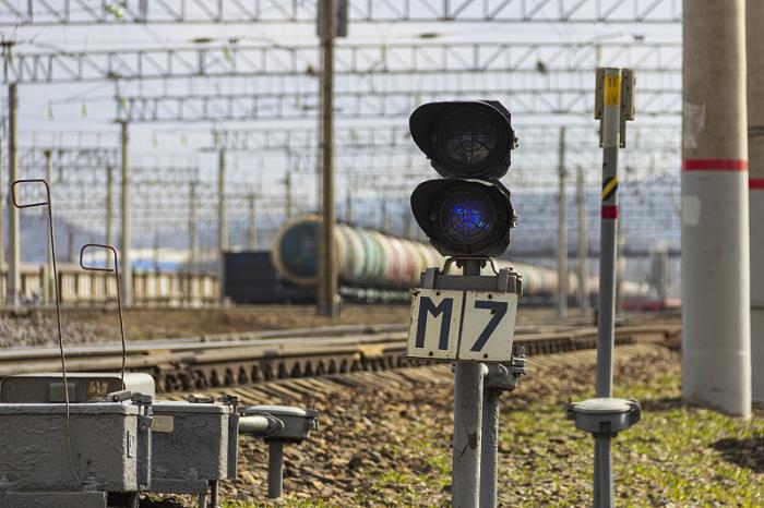 玛沁县迅通物流有限责任公司