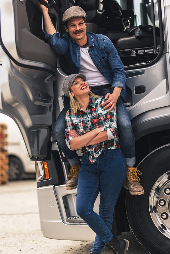 钦州市聚贤物流有限公司 钦州市聚贤物流有限公司