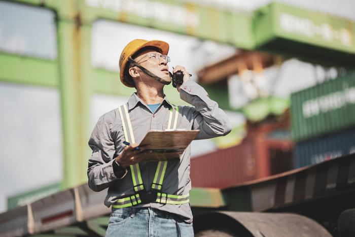 深圳市鑫鸿兴物流有限公司