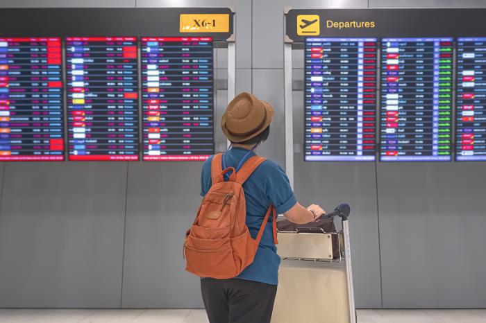 邓志标--湖南省资兴市东江街道木市村金昌物流院内