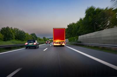 新疆鸿运通达物流有限公司