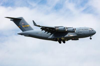 深圳市依然物流有限公司