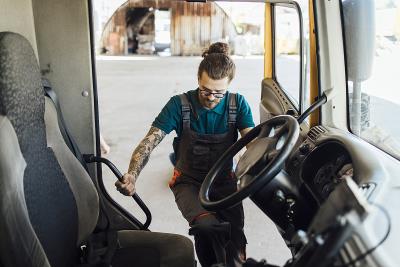 蕉岭县飞翔物流有限公司