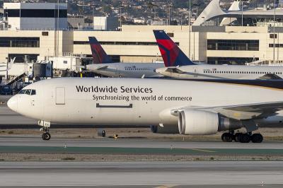 深圳红鹏云国际物流有限公司