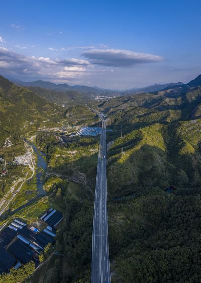 深圳市鑫华安运物流有限公司