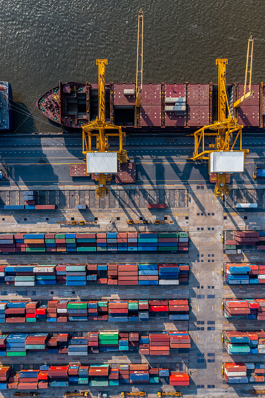 上海宁波高雄港口拥堵致船期延误,货主如何应对物流挑战 上海宁波高雄港口拥堵致船期延误,货主如何应对物流挑战