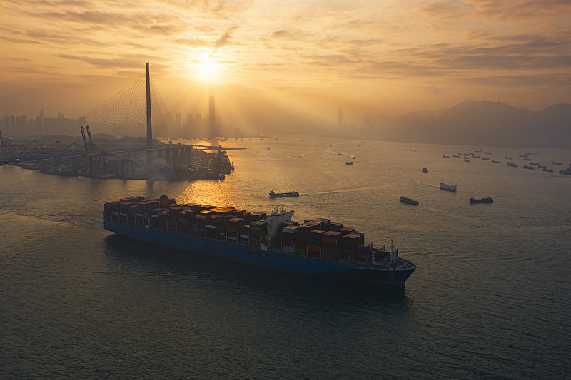 东航“卡转航”首航山西，跨境电商物流再升级