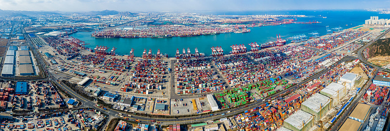 斯塔夫罗波尔边疆区新贸易物流中心盛大落成