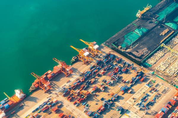 全球首款五合一折叠集装箱，开启高效物流新时代