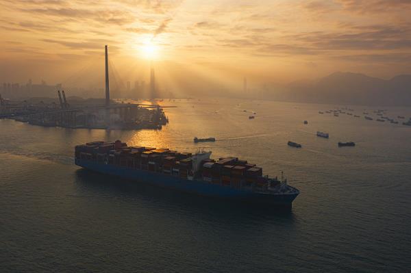 东航“卡转航”首航山西，跨境电商物流再升级