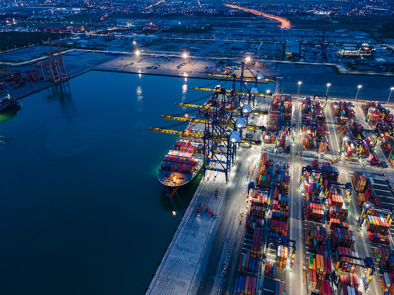 澳洲专线空运要几天，海运哪家好？