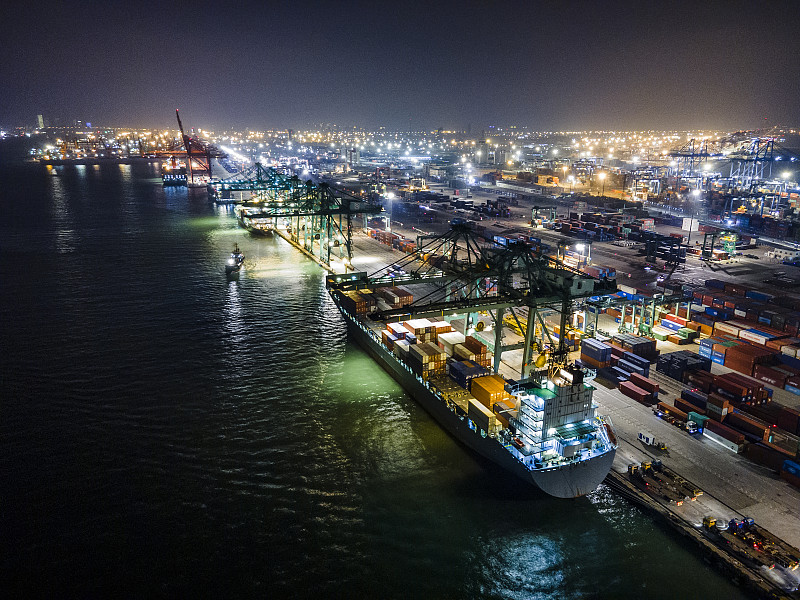 手机经过中国广州国际快递专线派送至罗马尼亚