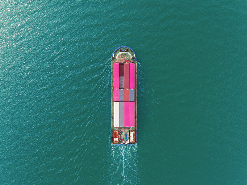 车载MP3播放器及耳机中国广东深圳跨国货运专线运到越南胡志明市