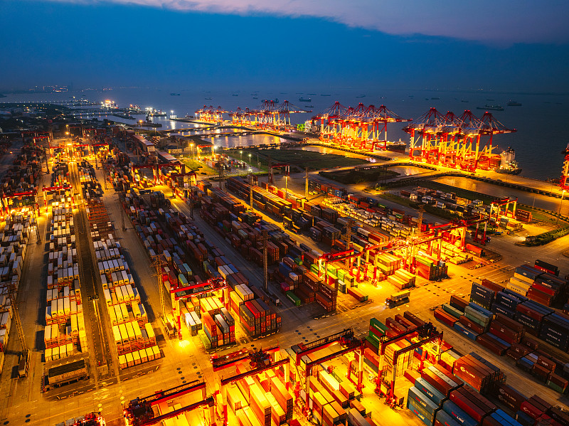 浴室柜/镜柜/储物架借用中国浙江杭州外贸物流专线高效送达土耳其