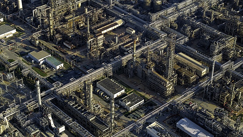 成衣使用中国广东广州外贸物流专线配达荷兰鹿特丹