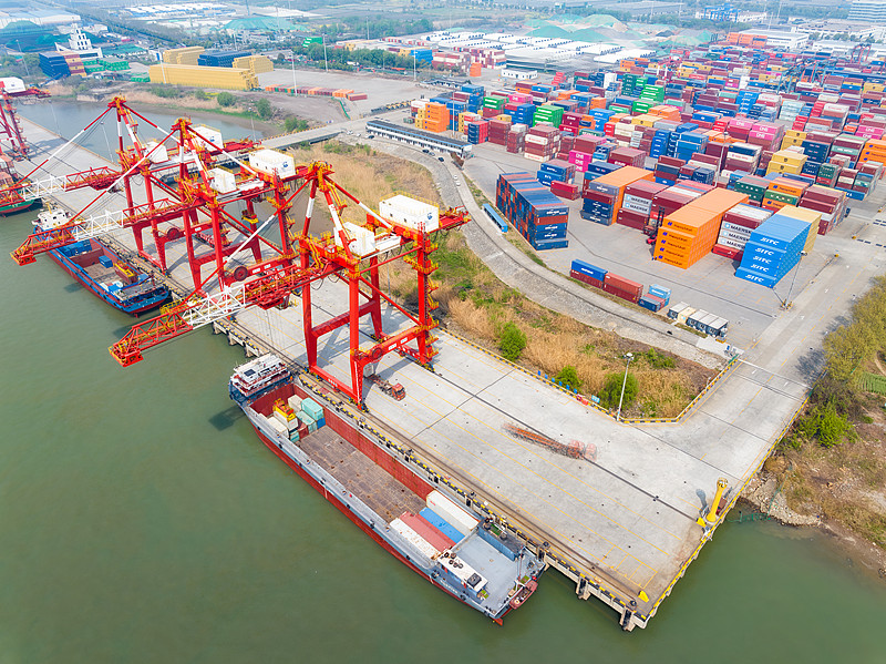 晴雨伞运用中国佛山全球物流专线及时送达丹麦