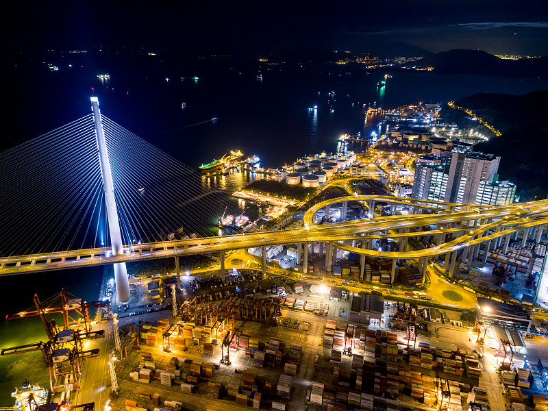 拖把/抹布运用中国江苏苏州国际运输专线送抵越南胡志明市 拖把/抹布运用中国江苏苏州国际运输专线送抵越南胡志明市