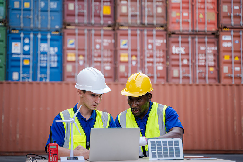 叉子借用中国陕西西安环球货运专线运到德国 叉子借用中国陕西西安环球货运专线运到德国