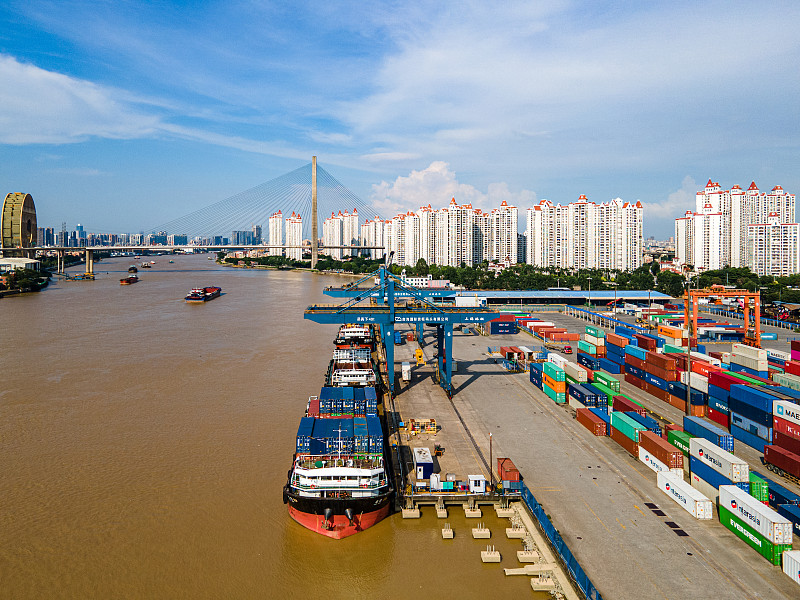 假睫毛胶水借助中国江门外贸物流专线托运至西班牙 假睫毛胶水借助中国江门外贸物流专线托运至西班牙