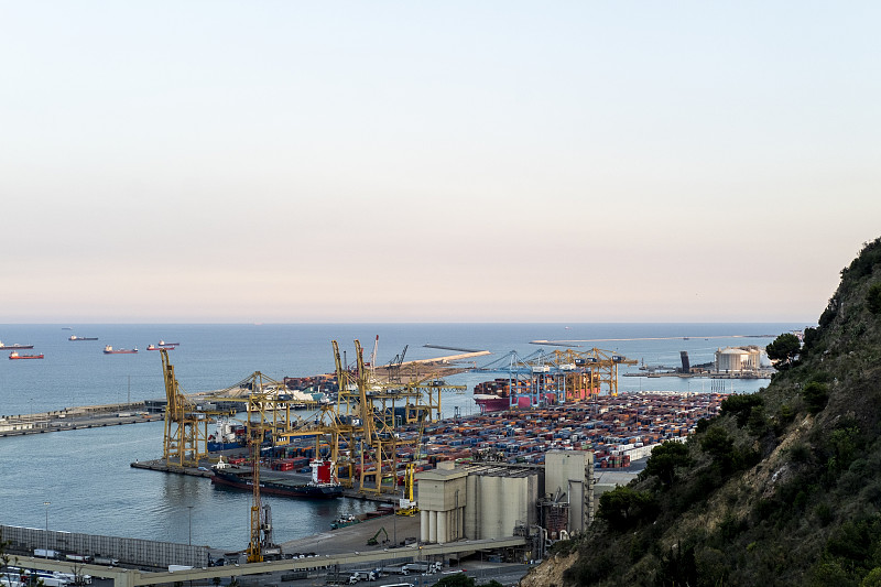 家电板经中国吉林长春环球货运专线发往新加坡 家电板经中国吉林长春环球货运专线发往新加坡